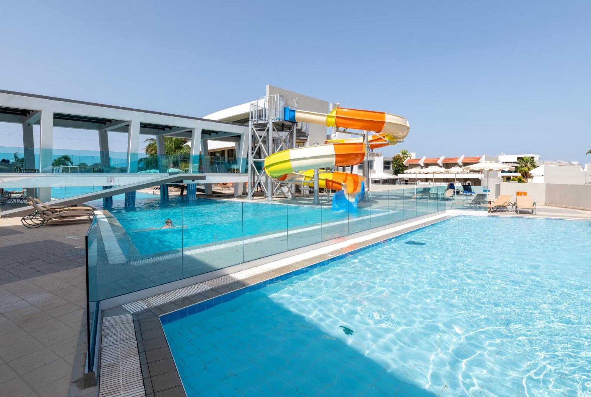 Virginia Family Resort Kallithéa エクステリア 写真