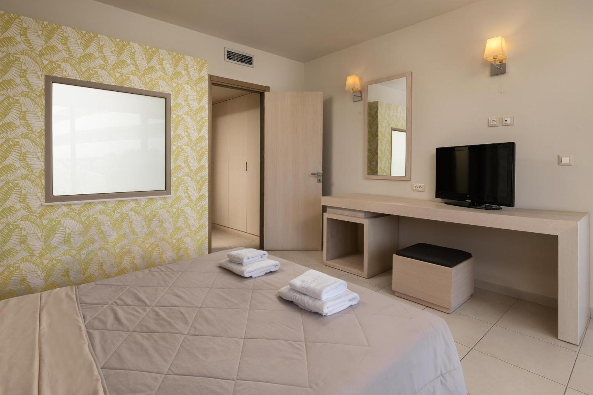 Virginia Family Resort Kallithéa エクステリア 写真